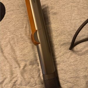 Dyson Airstrait Straightener